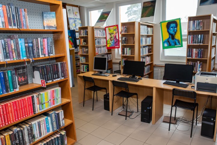 Počítače s internetem pro veřejnost